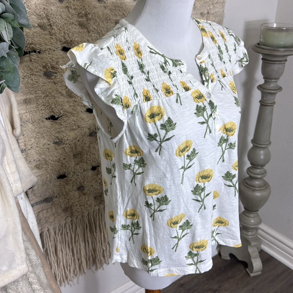 Lucky Brand Ruffled Cap Sleeve floral Blouse in White and Yellow size S - Picture 3 of 6